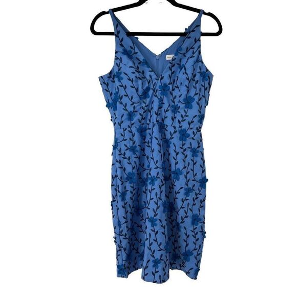 Dress the Population Dresses & Skirts - Dress the Population Blue Floral Appliqué Juniper Crepe Unique Dress Sz M Woman